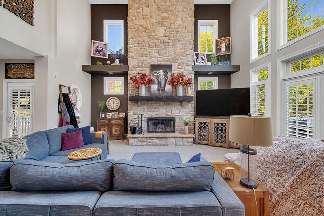 24721 W Park River Lane, Shorewood, IL 60404