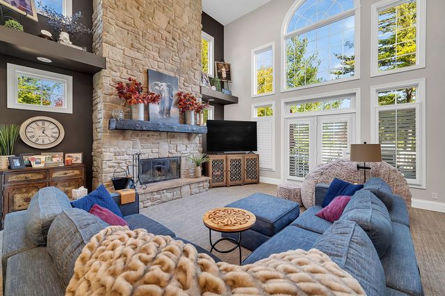 24721 W Park River Lane, Shorewood, IL 60404