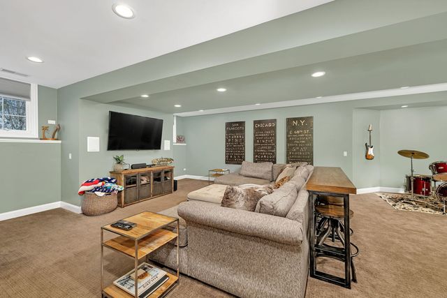 24721 W Park River Lane, Shorewood, IL 60404