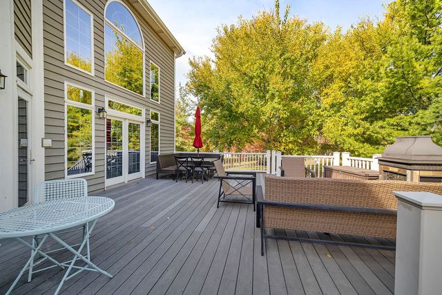 24721 W Park River Lane, Shorewood, IL 60404