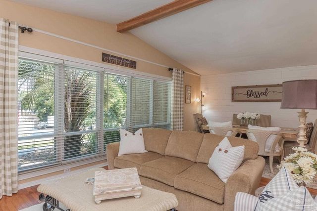 4875 Peacock Dr, Pensacola, FL 32504