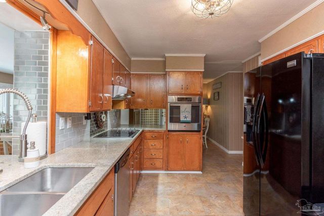 4875 Peacock Dr, Pensacola, FL 32504