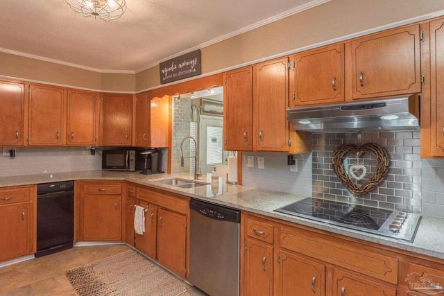 4875 Peacock Dr, Pensacola, FL 32504