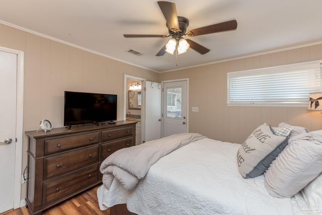 4875 Peacock Dr, Pensacola, FL 32504