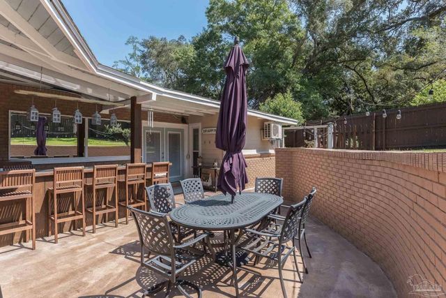 4875 Peacock Dr, Pensacola, FL 32504