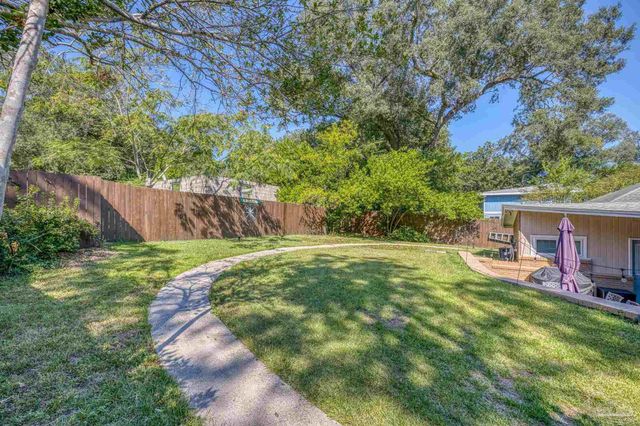 4875 Peacock Dr, Pensacola, FL 32504