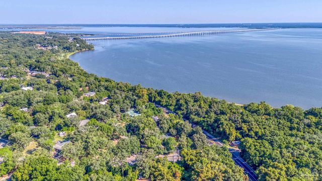 4875 Peacock Dr, Pensacola, FL 32504