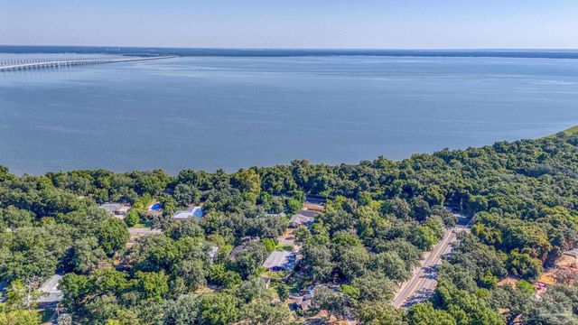 4875 Peacock Dr, Pensacola, FL 32504