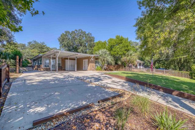 4875 Peacock Dr, Pensacola, FL 32504