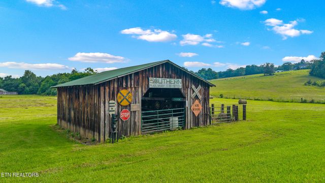 369 County Road 275, Niota, TN 37826
