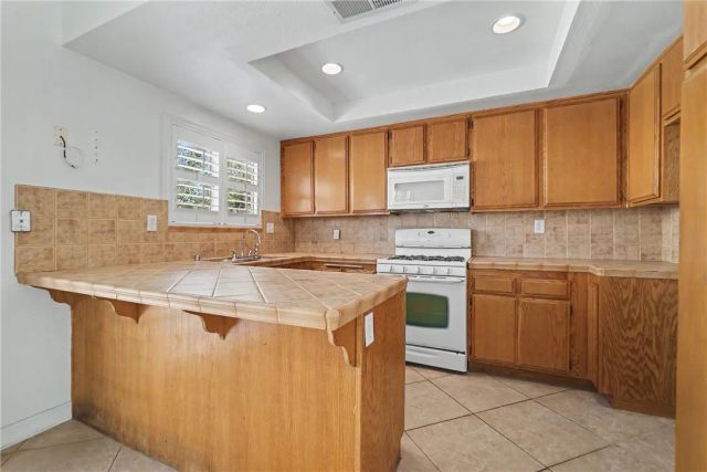22760 Van Buren, Grand Terrace, CA 92313