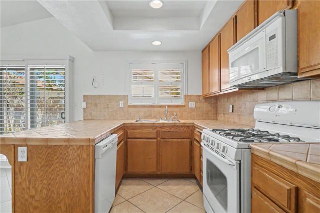 22760 Van Buren, Grand Terrace, CA 92313