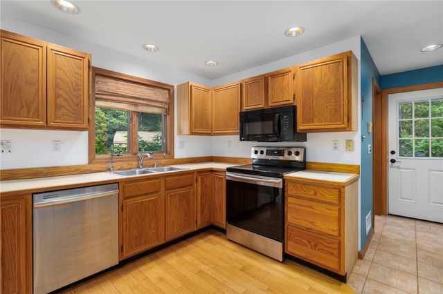 56 Lakeside Drive, Charlestown, RI 02813