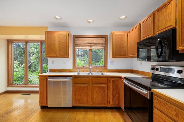 56 Lakeside Drive, Charlestown, RI 02813