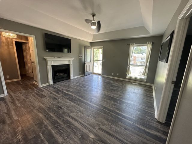 1016 Silver Point Drive, Murfreesboro, TN 37130
