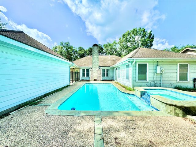 7914 Candle Lane, Houston, TX 77071