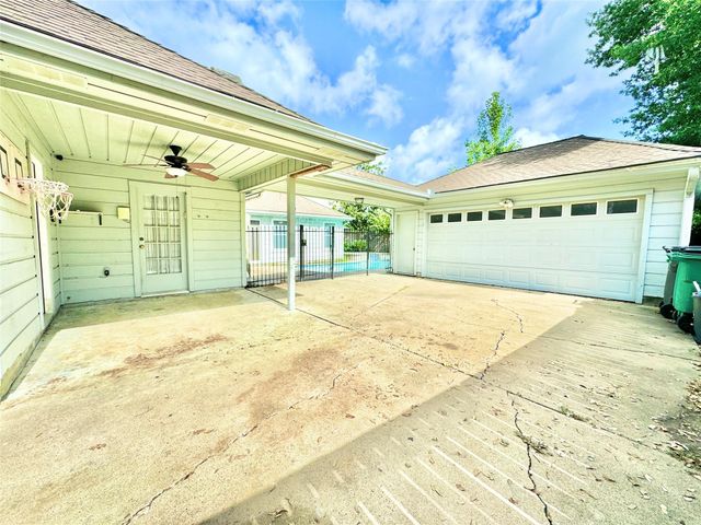 7914 Candle Lane, Houston, TX 77071