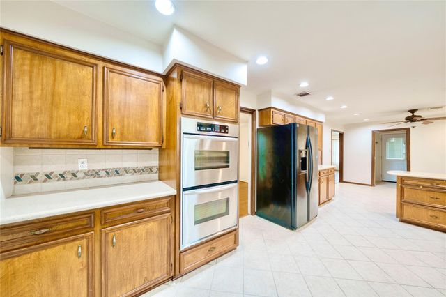 7914 Candle Lane, Houston, TX 77071