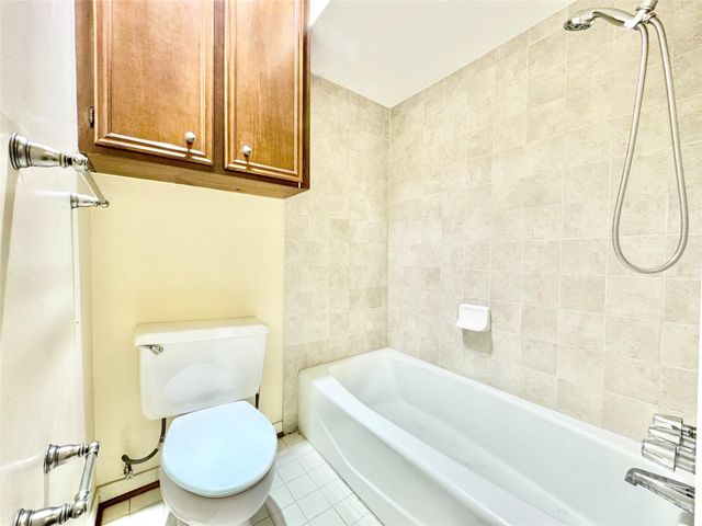 7914 Candle Lane, Houston, TX 77071