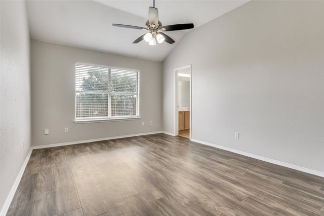 800 Ponselle Drive, Arlington, TX 76001