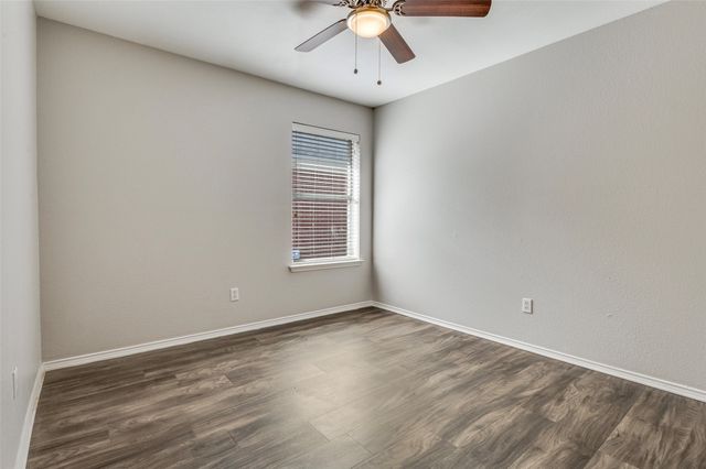 800 Ponselle Drive, Arlington, TX 76001