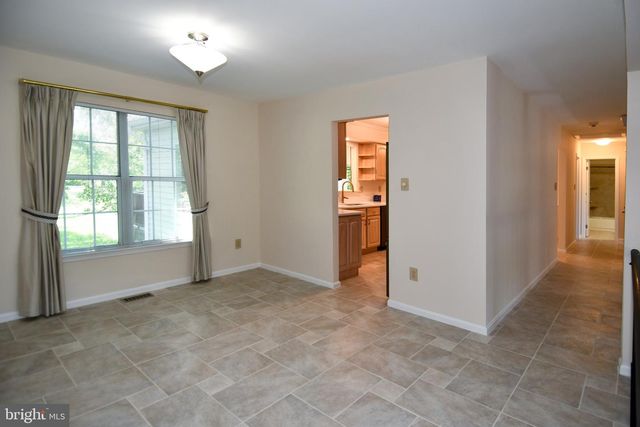 11061 TOTTENHAM LN, Reston, VA 20194