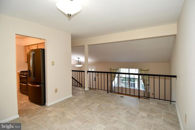 11061 TOTTENHAM LN, Reston, VA 20194