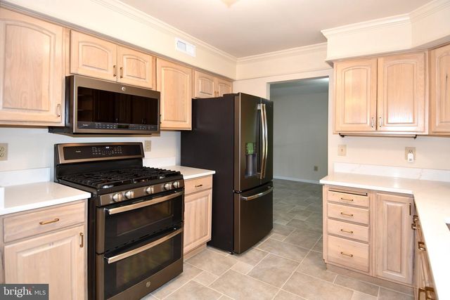 11061 TOTTENHAM LN, Reston, VA 20194