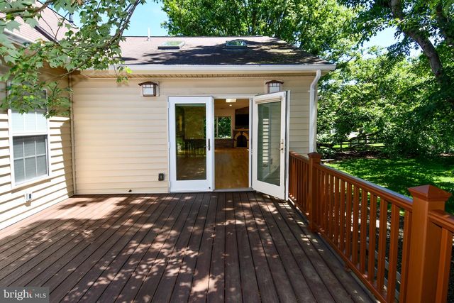 11061 TOTTENHAM LN, Reston, VA 20194
