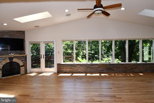 11061 TOTTENHAM LN, Reston, VA 20194