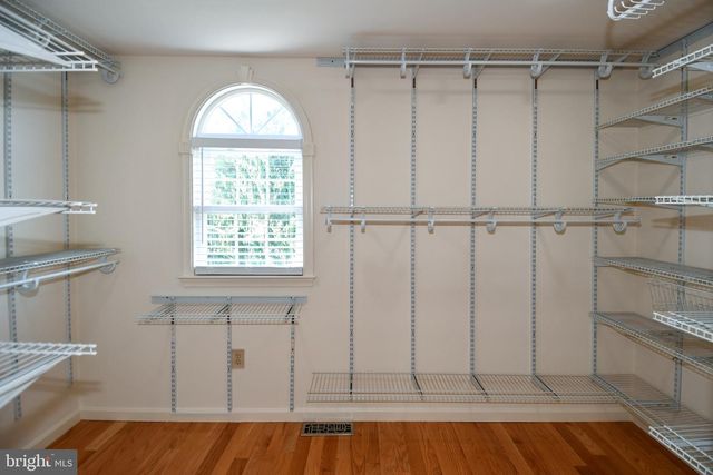 11061 TOTTENHAM LN, Reston, VA 20194