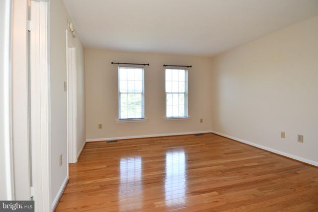 11061 TOTTENHAM LN, Reston, VA 20194