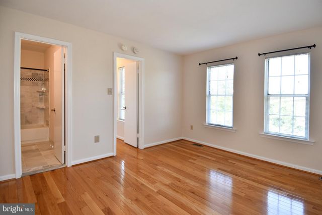 11061 TOTTENHAM LN, Reston, VA 20194