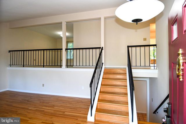 11061 TOTTENHAM LN, Reston, VA 20194