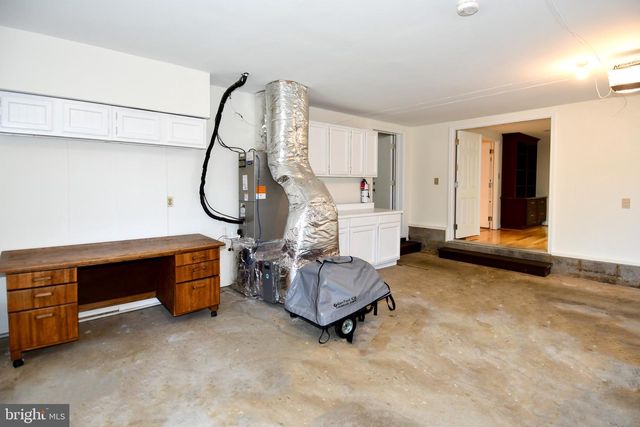 11061 TOTTENHAM LN, Reston, VA 20194