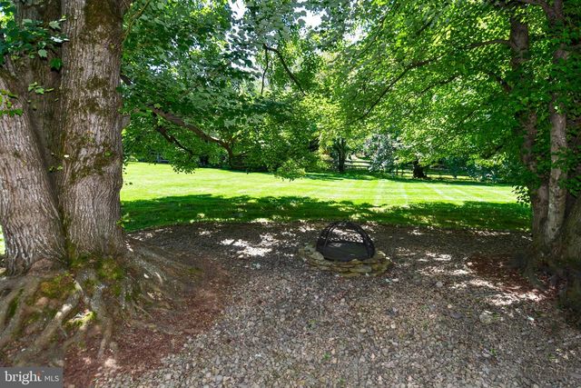 11061 TOTTENHAM LN, Reston, VA 20194