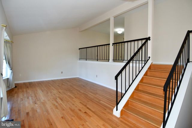 11061 TOTTENHAM LN, Reston, VA 20194