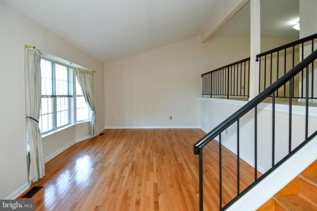 11061 TOTTENHAM LN, Reston, VA 20194