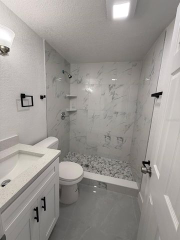 427 40TH AVENUE S, St Petersburg, FL 33705
