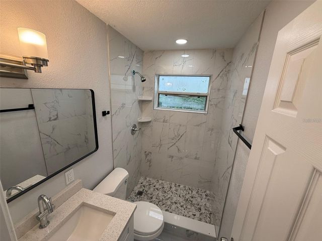 427 40TH AVENUE S, St Petersburg, FL 33705