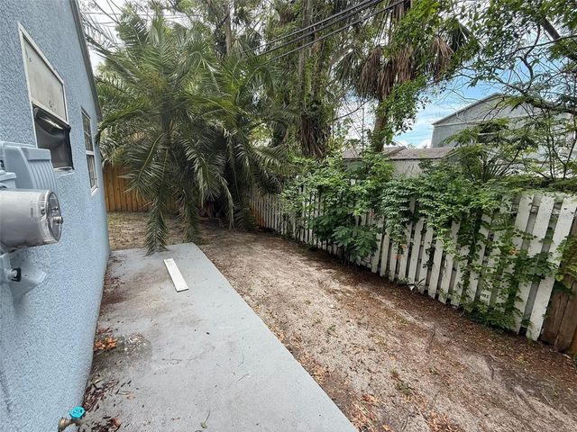 427 40TH AVENUE S, St Petersburg, FL 33705