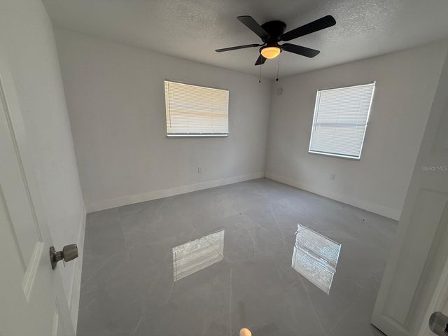 427 40TH AVENUE S, St Petersburg, FL 33705