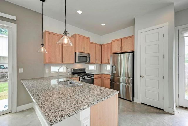 2512 Wheless LN 7, Austin, TX 78723