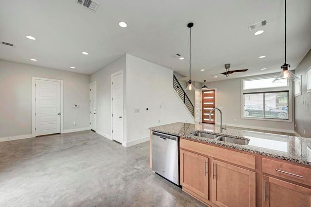 2512 Wheless LN 7, Austin, TX 78723