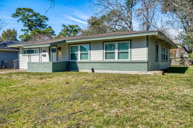 5014 Viking Drive, Houston, TX 77092