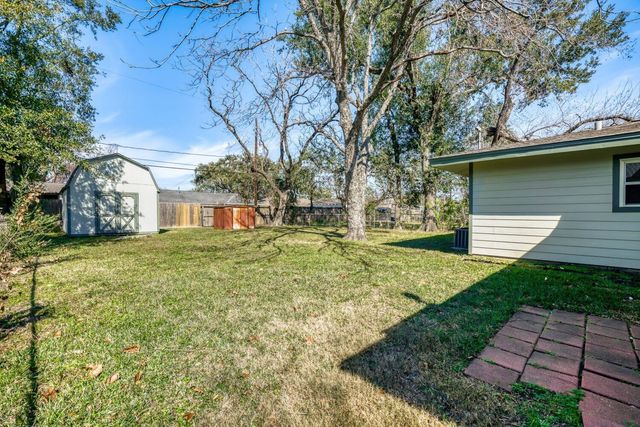 5014 Viking Drive, Houston, TX 77092