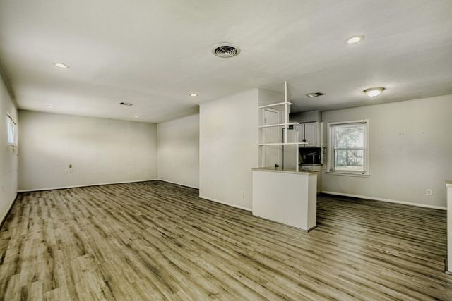 5014 Viking Drive, Houston, TX 77092