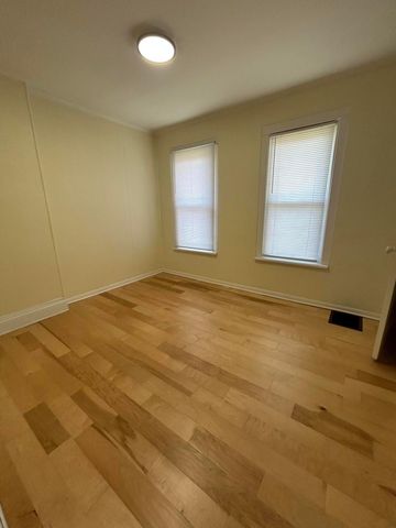 329 E 12th Avenue, Columbus, OH 43201