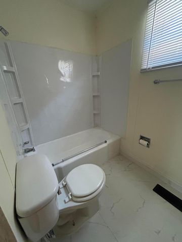 329 E 12th Avenue, Columbus, OH 43201