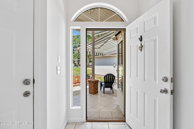 3925 ARBOR LAKE Drive W, Jacksonville, FL 32225